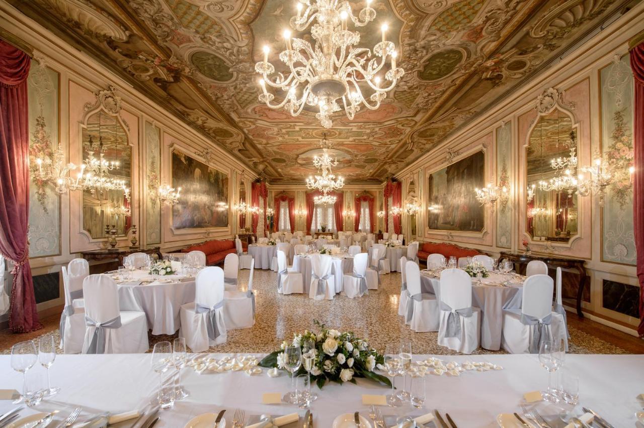 Baglioni Hotel Luna - The Leading Hotels Of The World Venezia Esterno foto The ballroom