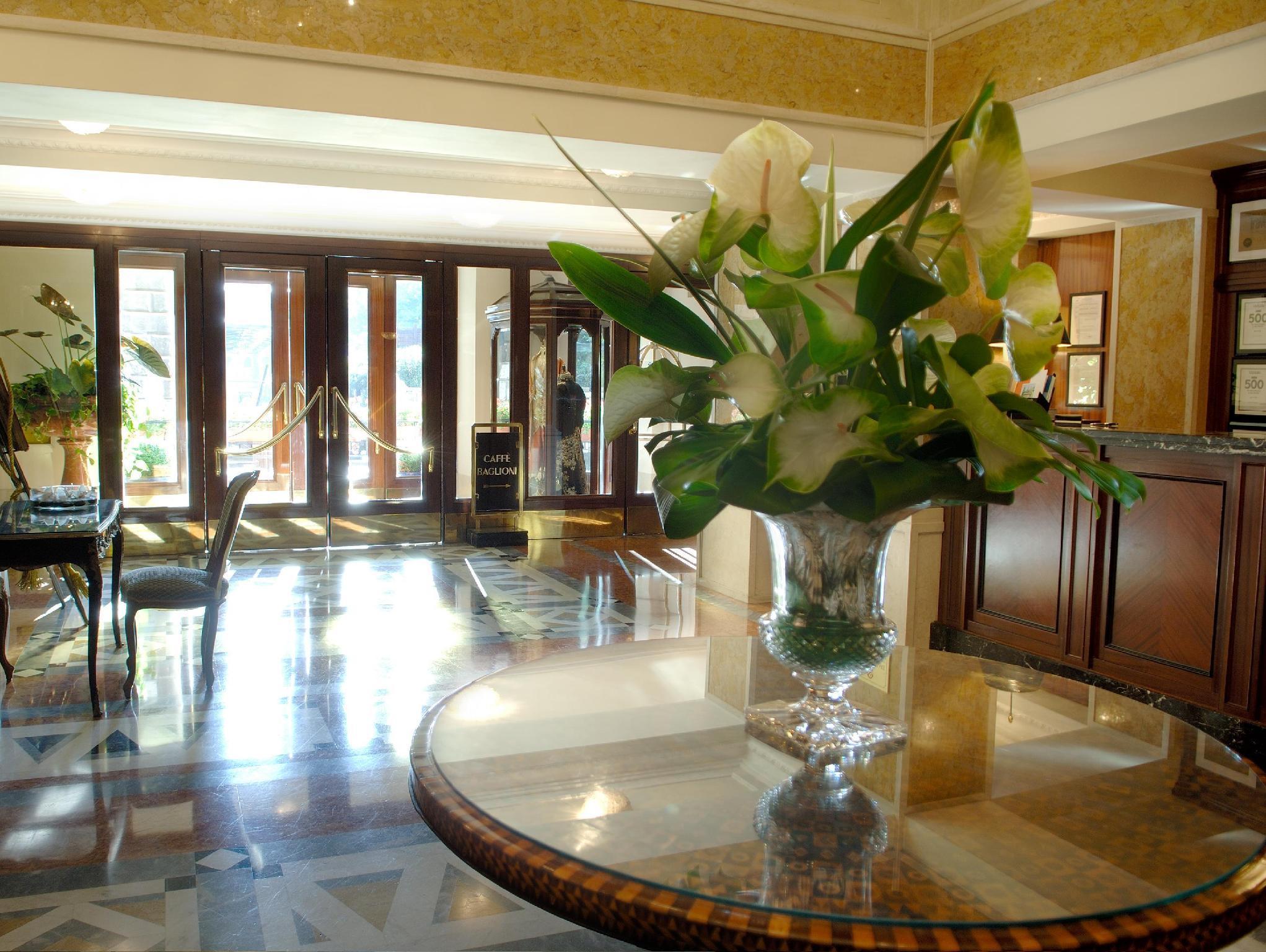 Baglioni Hotel Luna - The Leading Hotels Of The World Venezia Esterno foto The lobby of the hotel